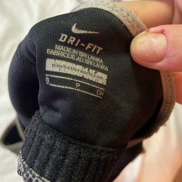 Sports bra - Picture 3 of 3